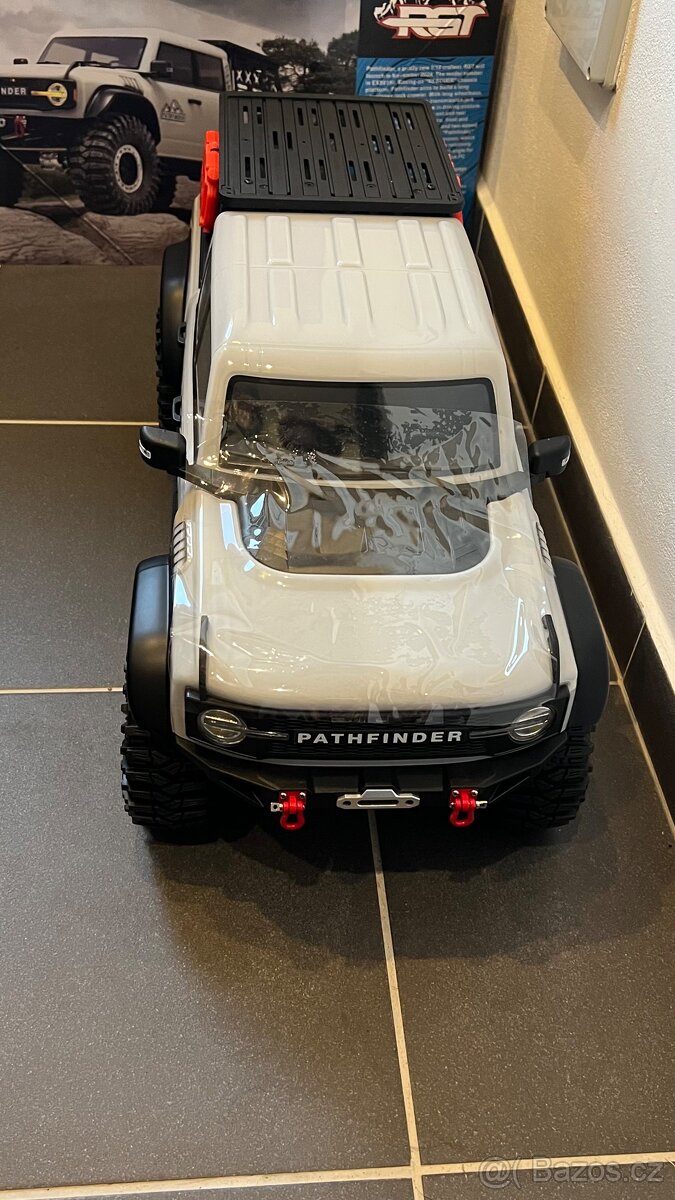Nové nepoužité RC auto PATHFINDER 1/10 2,4GHz. Sleva 3tis. - 3