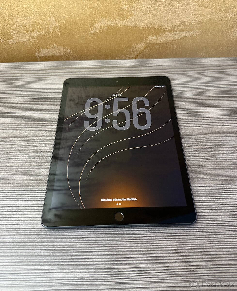 Apple iPad 8 128GB Space Gray, TOP STAV - 3