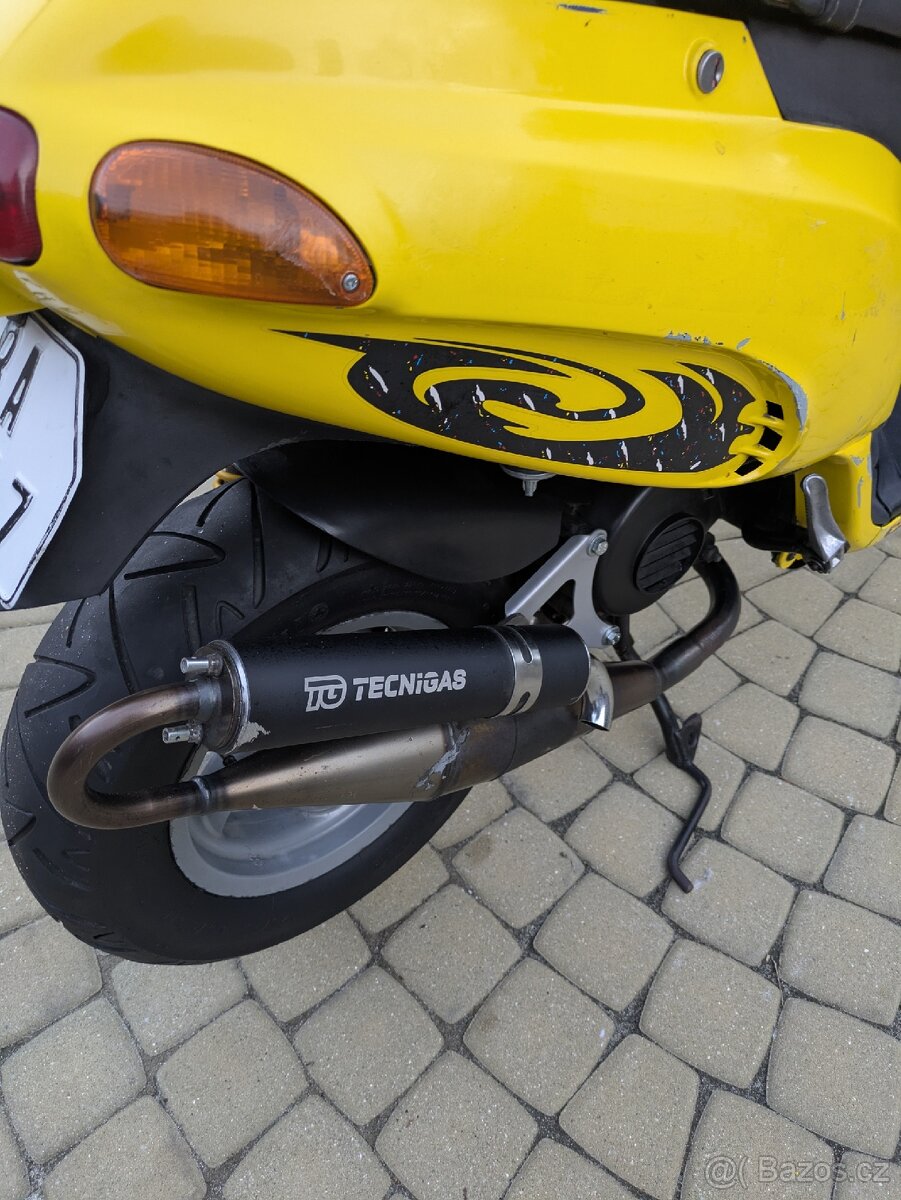 Piaggio Typhoon (laděný, 70ccm) - 3