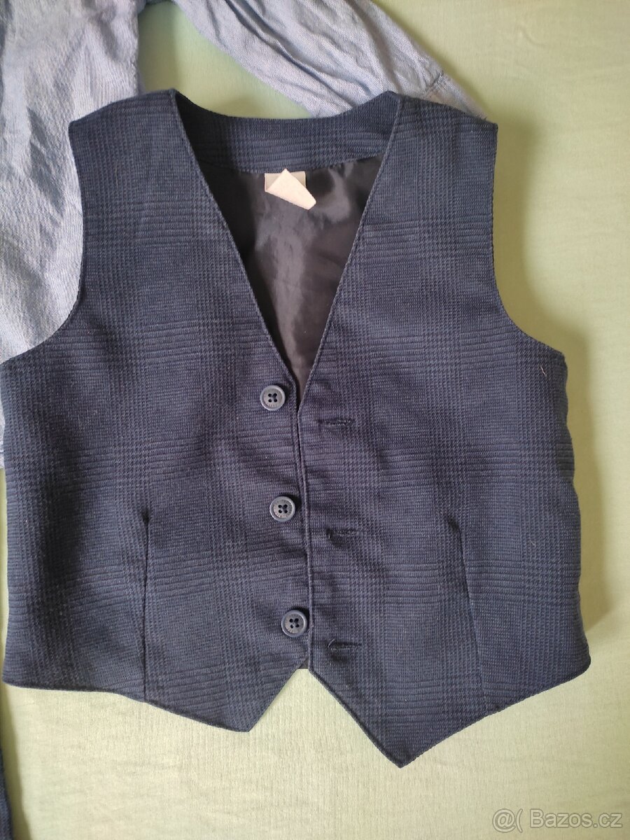 Chlapecký oblek - 3