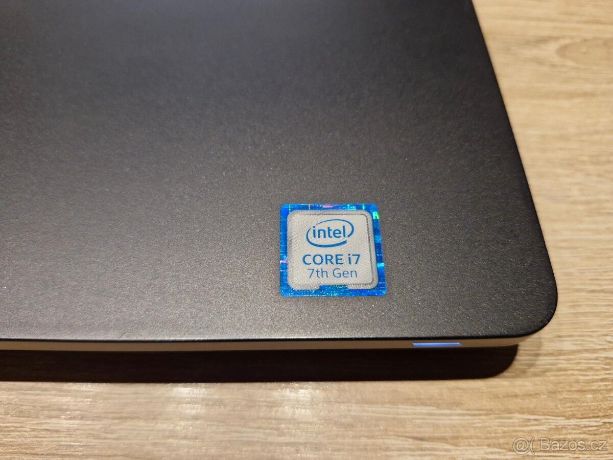 Notebook Dell Precision 3520 - 3