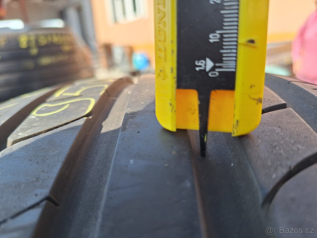 Prodám letní pneu 235/40/18 Goodride - 3