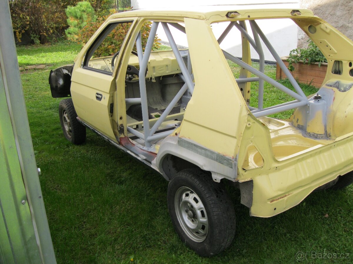 Škoda Favorit závodní - 3