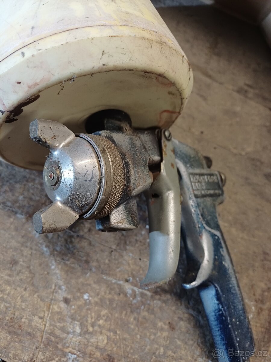 Stará stříkací pistole - 3