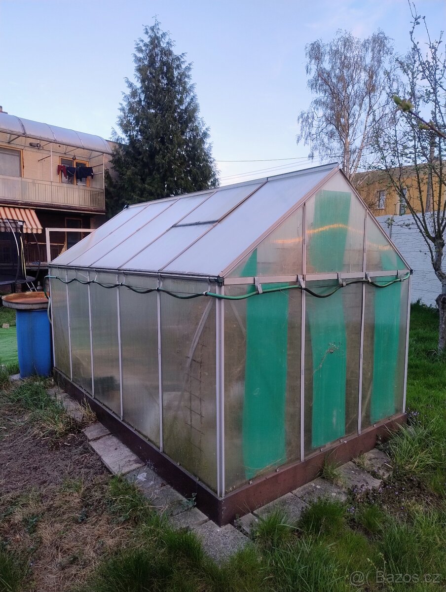 Skleník - 3