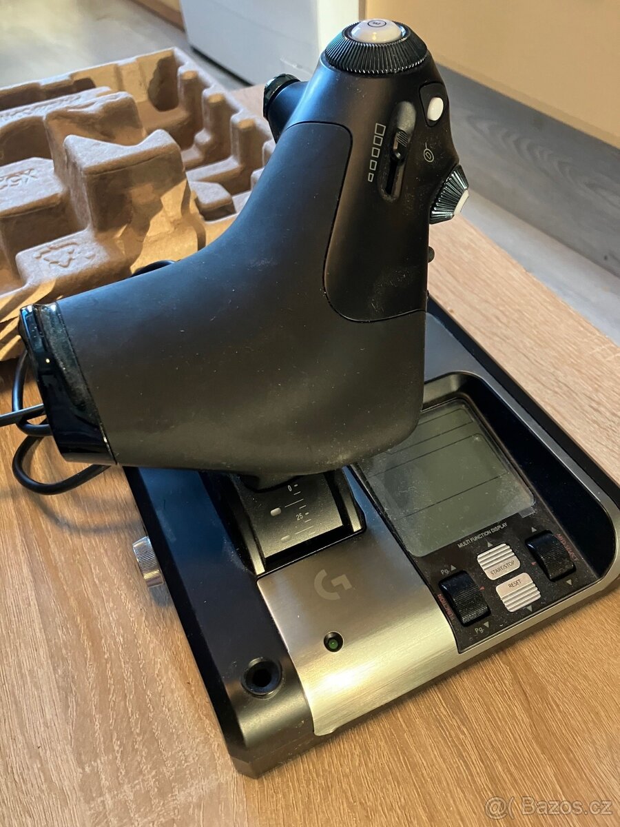 Logitech G X52 Professional H.O.T.A.S - 3