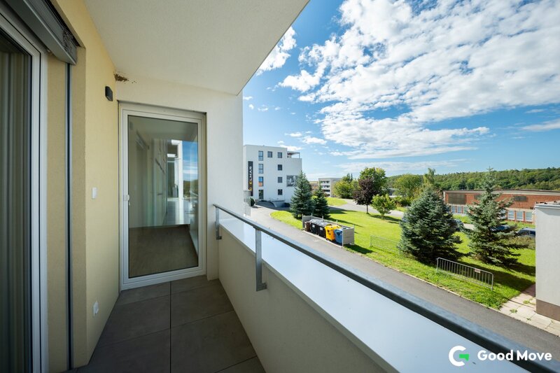 Prodej nadstandardního bytu 3+kk s terasou a garážovým stání - 3