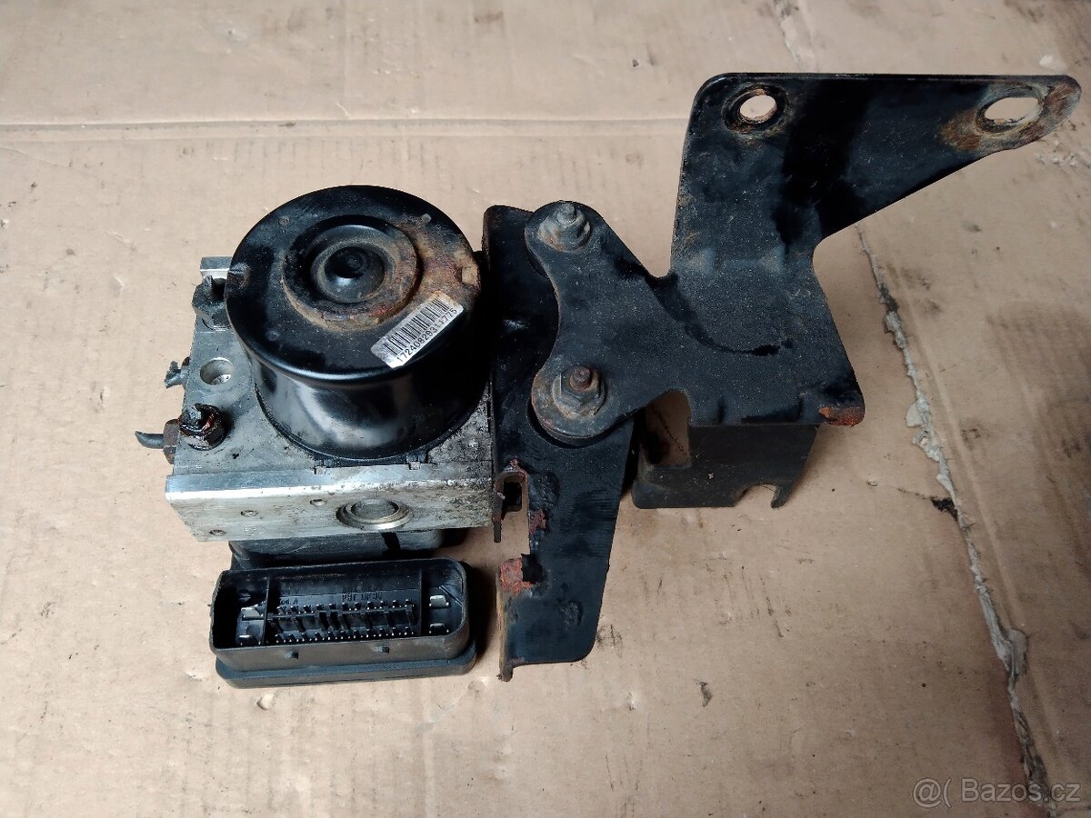 Ford Tourneo Connect čerpadlo + jednotka ABS - 3