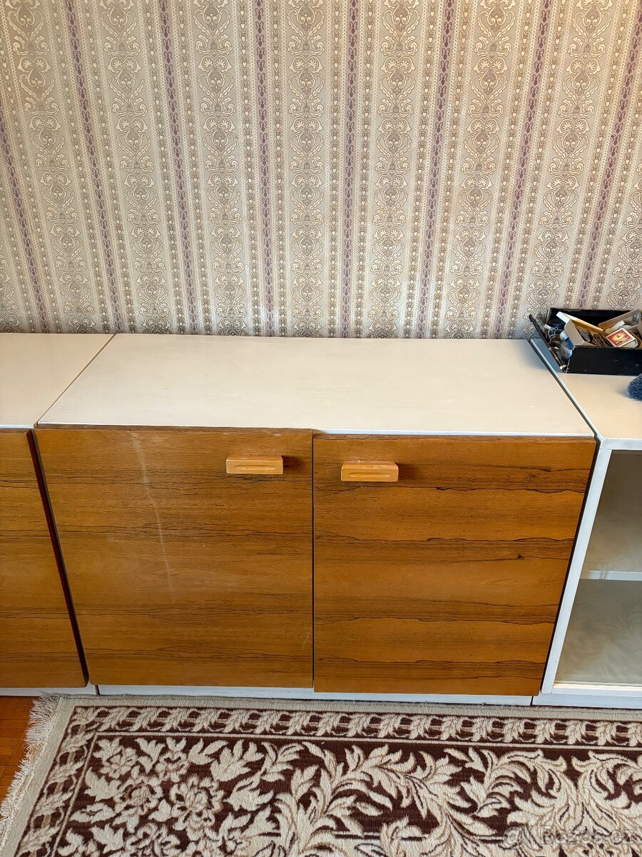 Skříňky 6ks za odvoz - 3