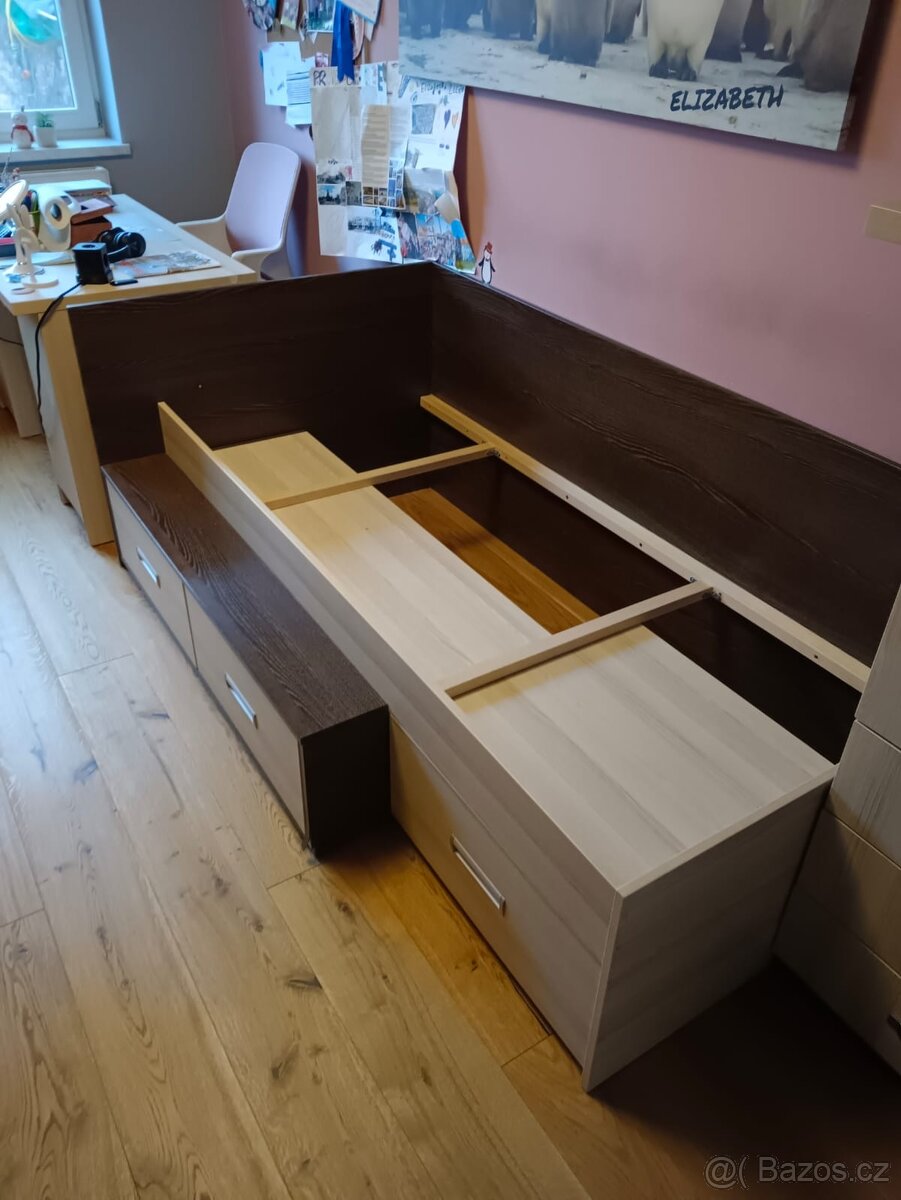 Studentská postel se 3 šuplety, nášlapem + rošt i matrace - 3