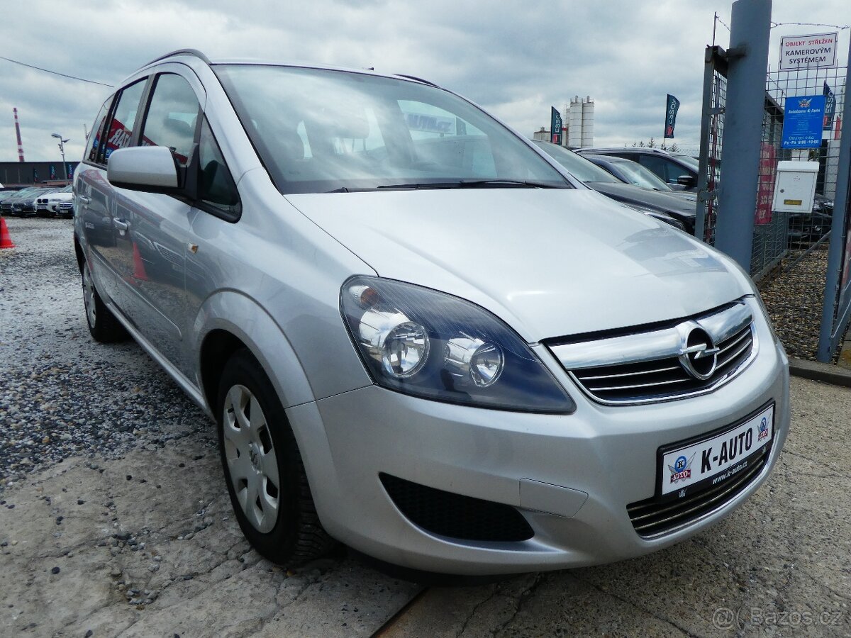 Opel Zafira 1.6i 85kW ecoFlex,7 míst - 3