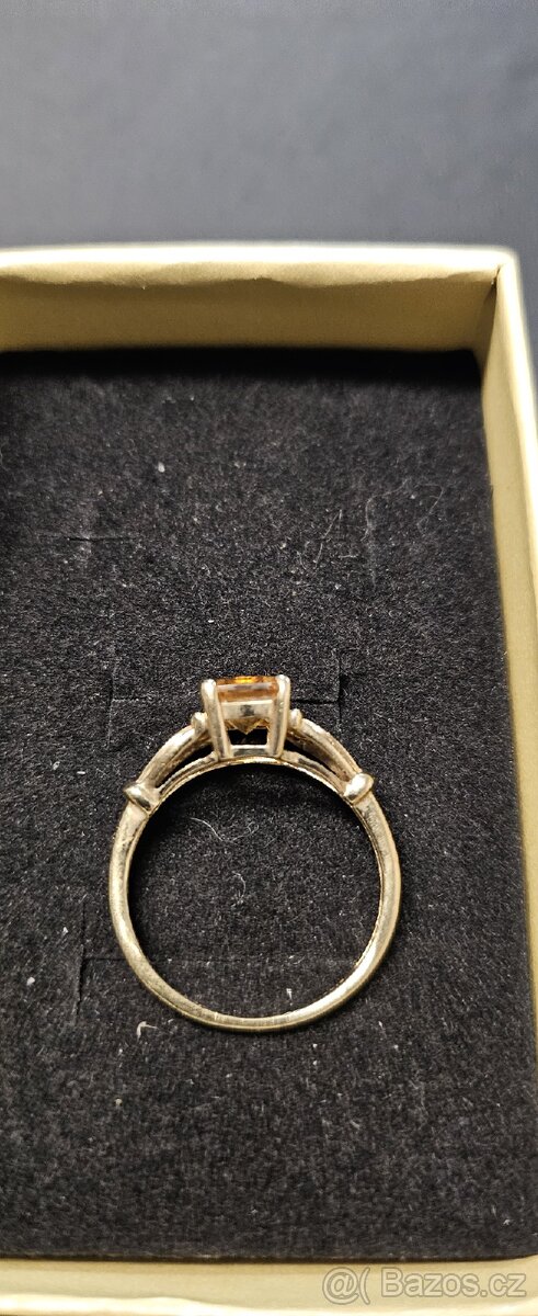 Prodám zlatý prsten s kamínkem - 3