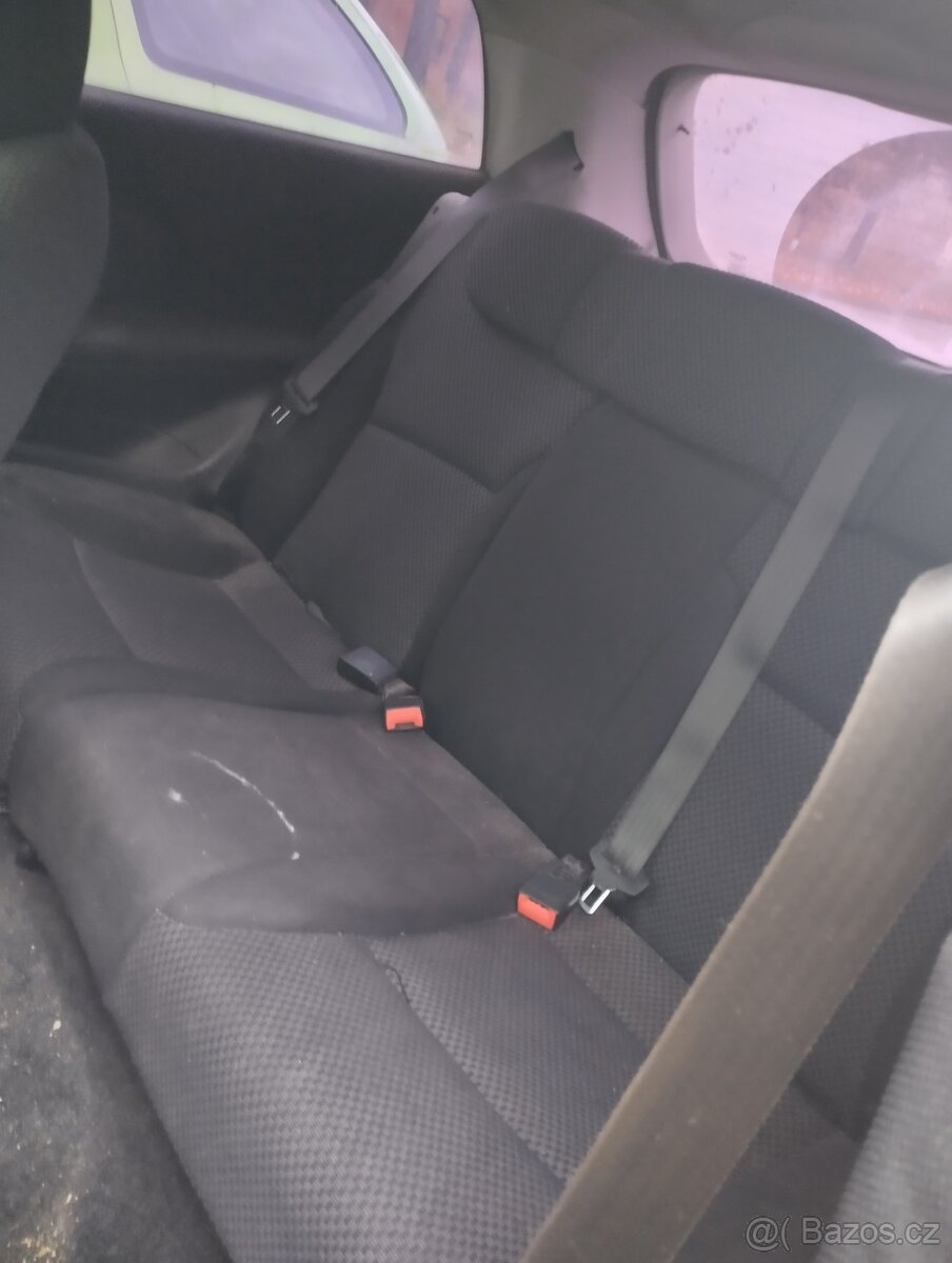 Fiat Stilo 1.9jtdi,třídveřové - 3