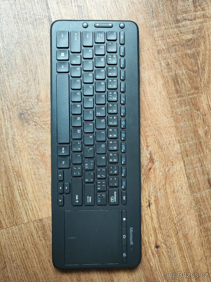 Microsoft All-in-One bezdratova klavesnice s touchpadem - 3