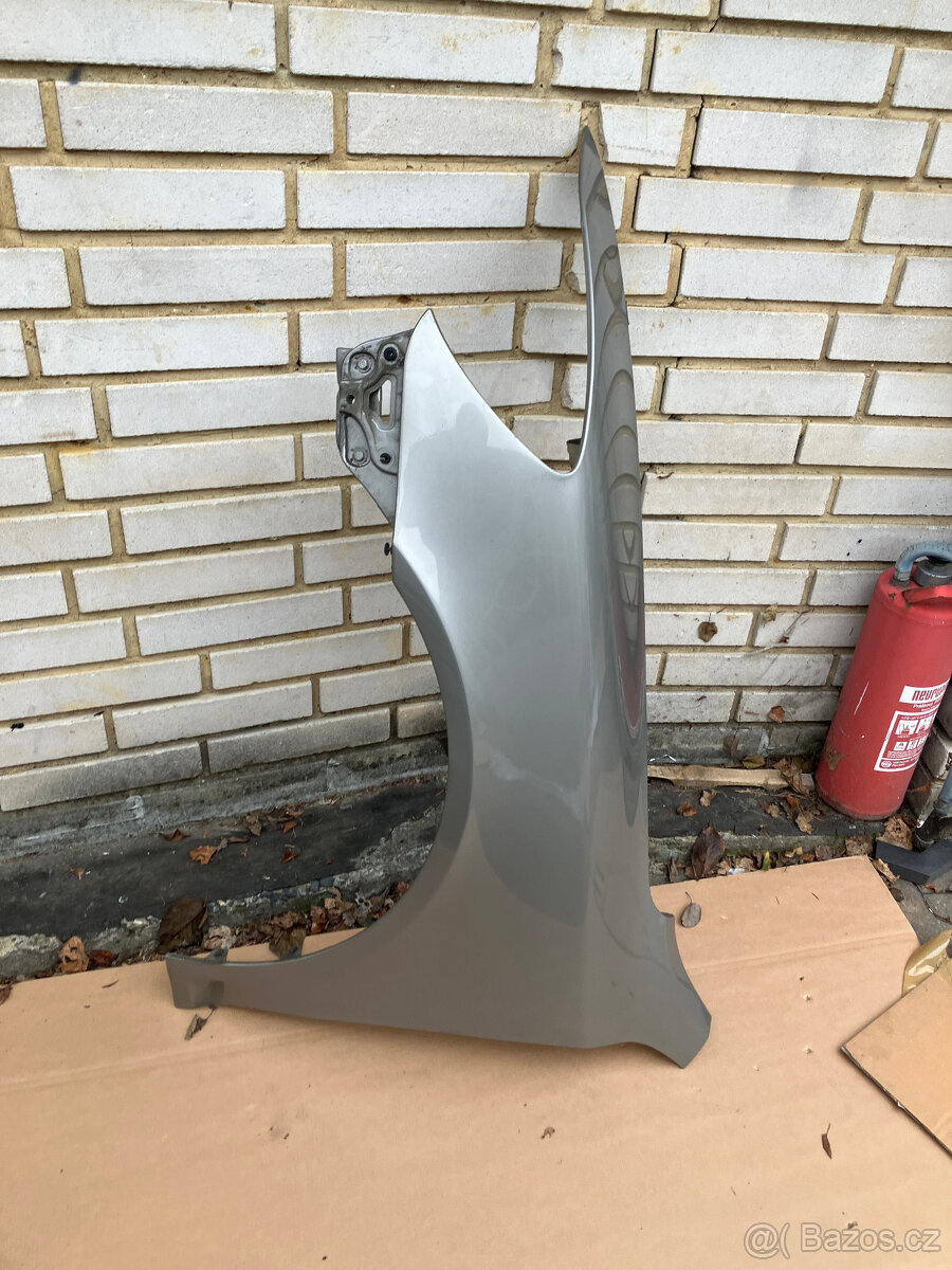 predni blatnik skoda octavia 2 II levy 9202 - 3