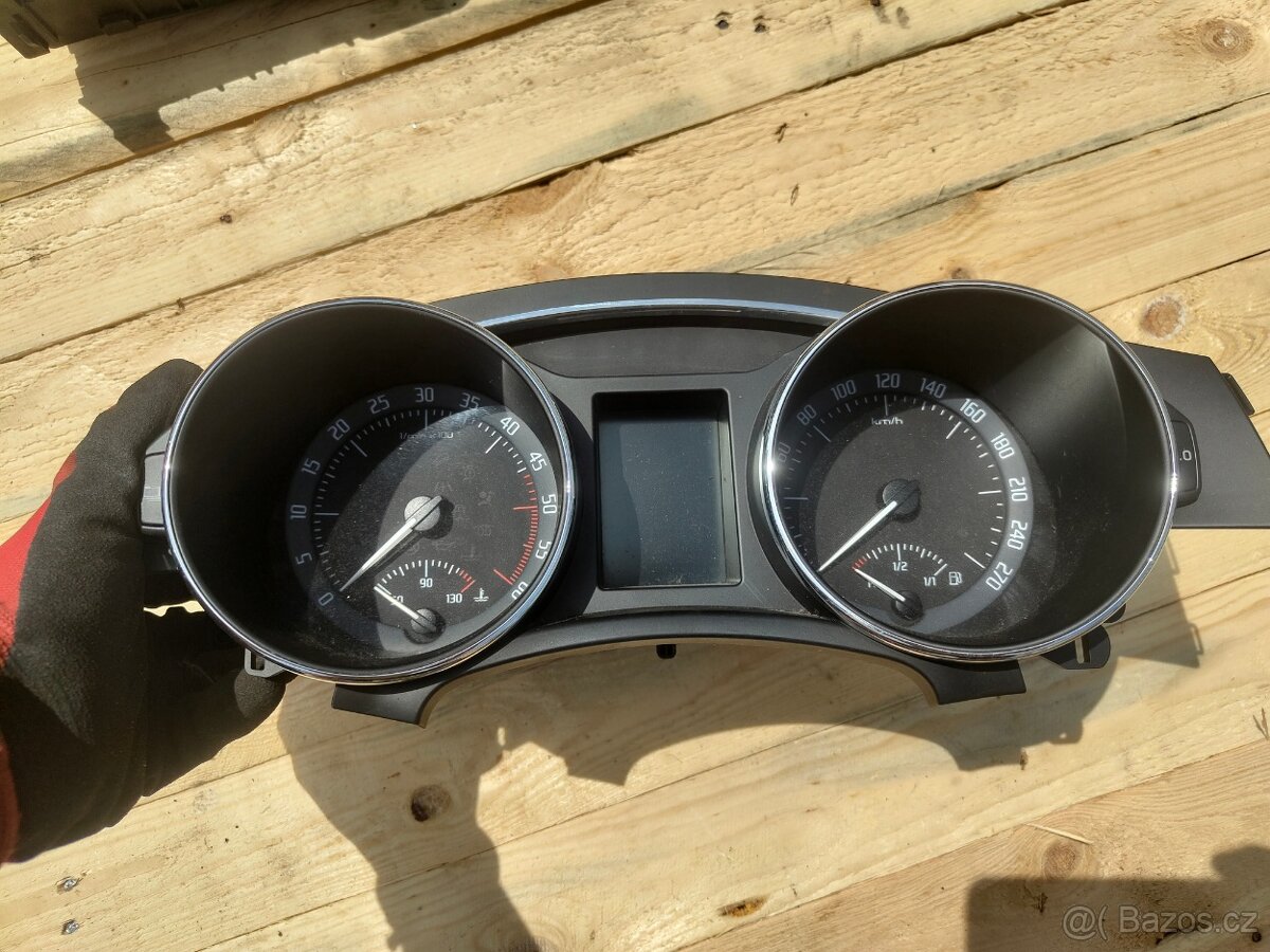 Elektronické díly Superb II - 3