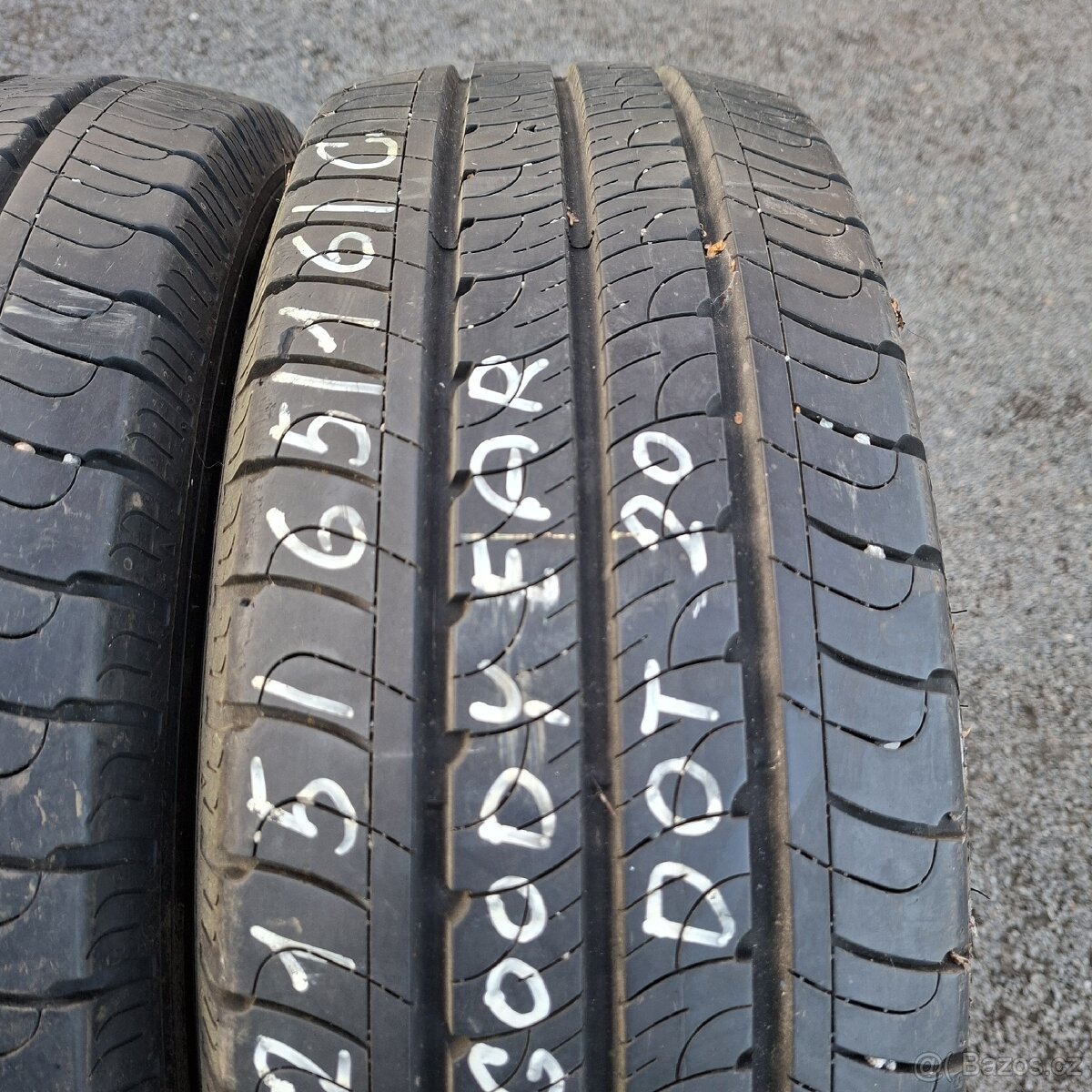 Letní pneu 215 65 16C - 3