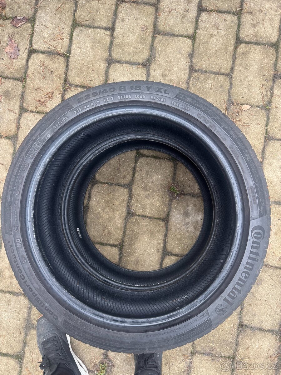 Dvě letni pneu 225/40/18 Continental - 3