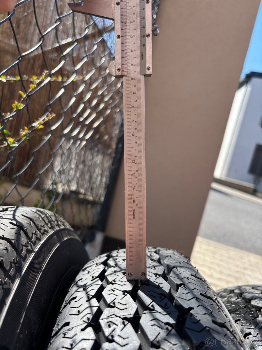 Prodám sadu pneu 155/80 R15 - 3