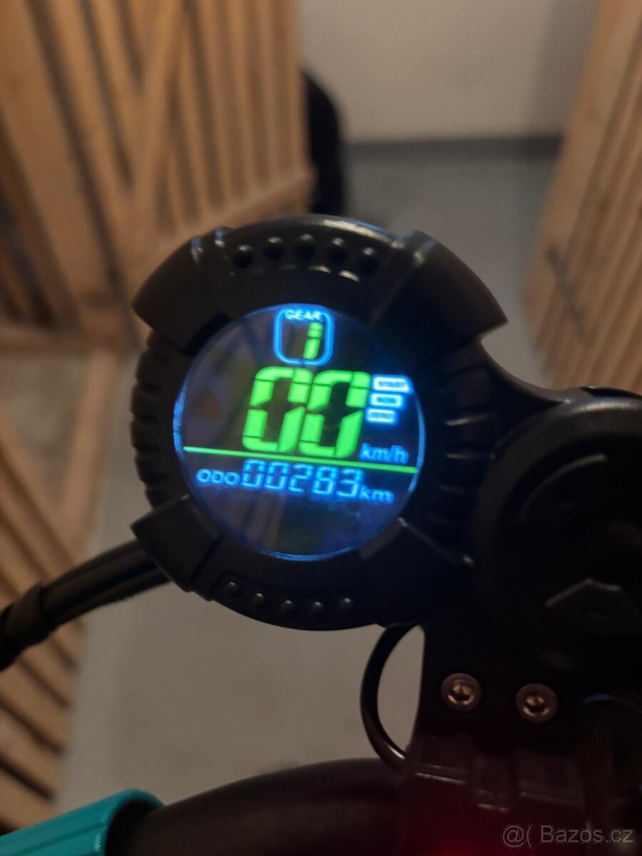 Vsett 9+ 48V, 15,6 Ah, 2x650W - 3
