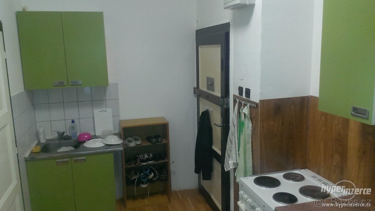 pokoj pro 2 studentky Brno Kr.pole bez RK - 3