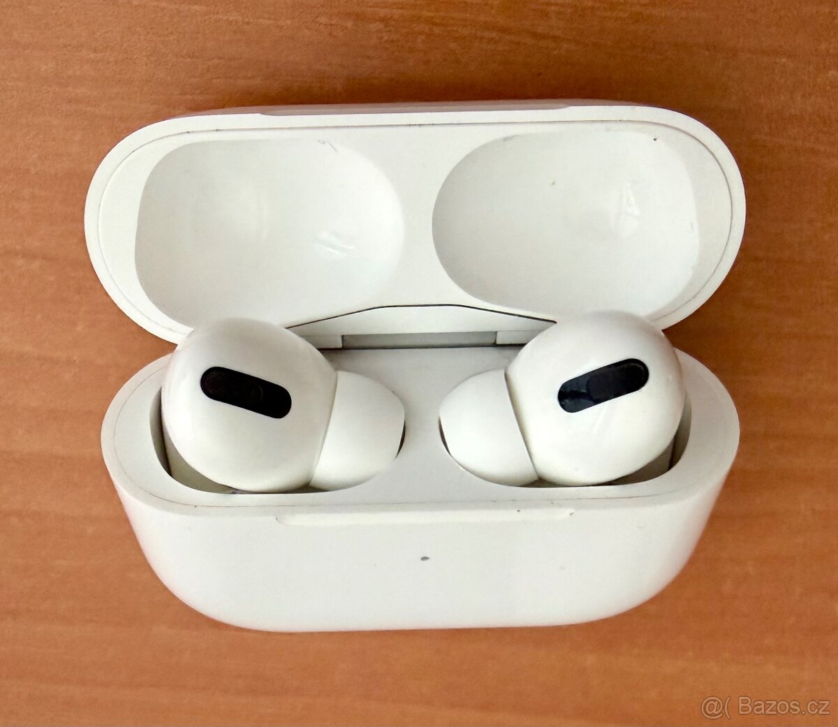 Apple AirPods Pro - 3