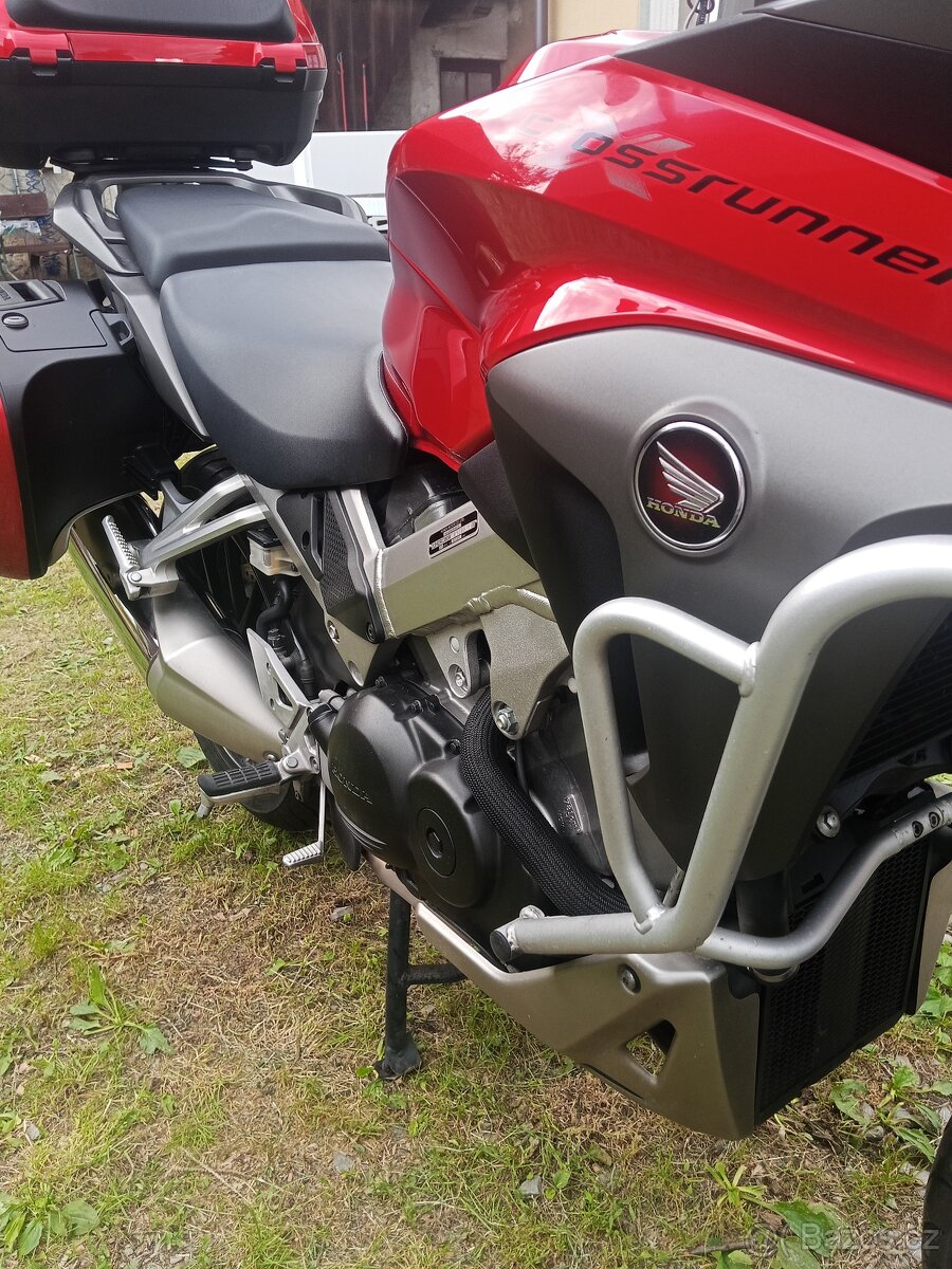 Honda VFR 800X CROSSRUNNER - 3