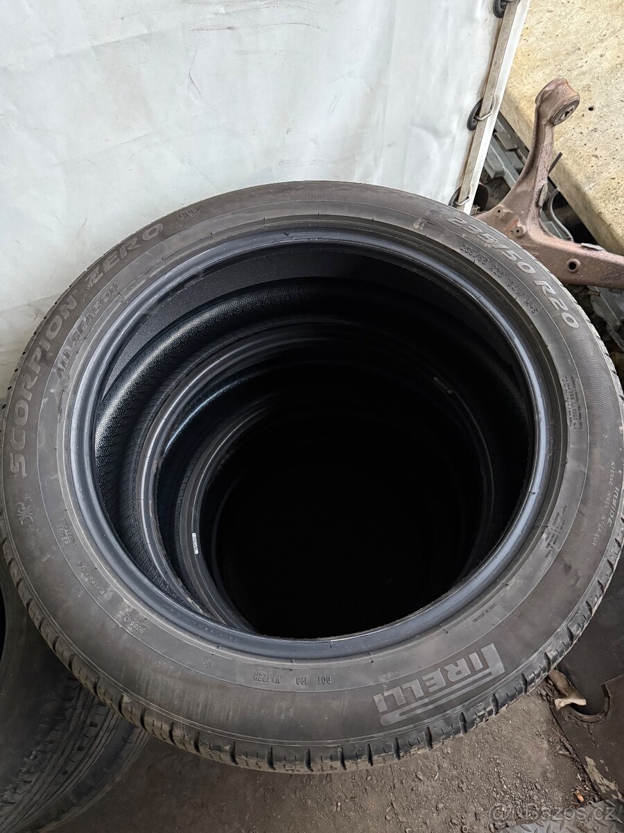 Celoroční pneu 235/50 r20 - 3