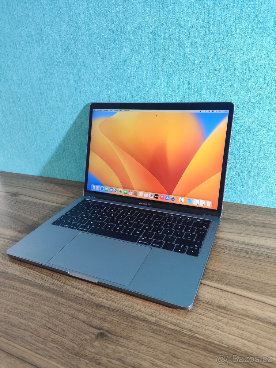 Apple MacBook Pro 13 (2017) | Core i5 • 8 GB RAM • 256 GB SS - 3
