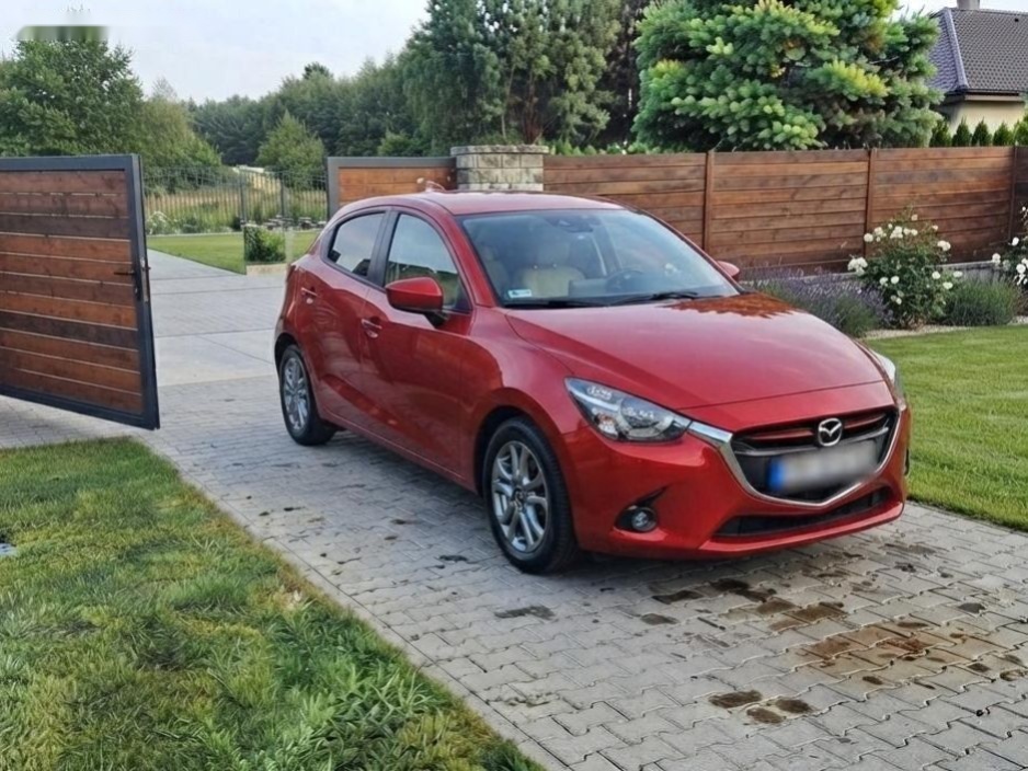 Mazda 2 - 3