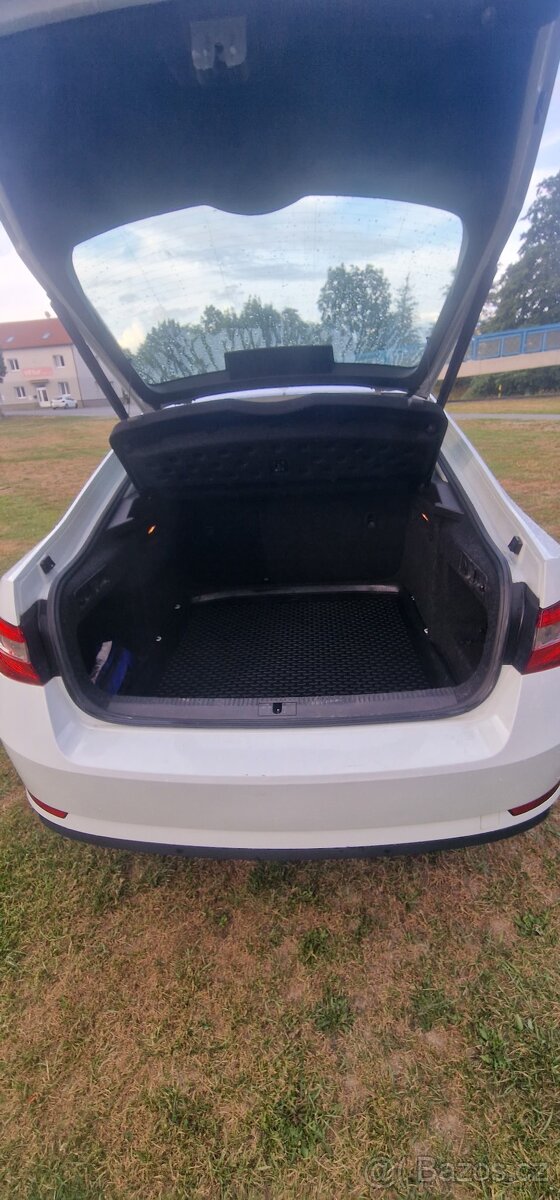 Škoda Superb 3 2.0 TDI 110.kw - 3