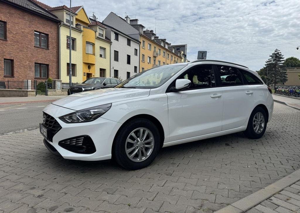 Hyundai i30, 1.6 CRDi automat - 3