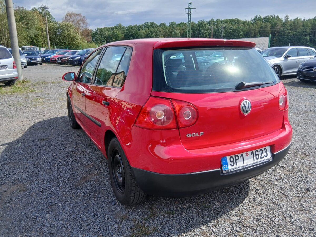 Volkswagen Golf 5, 1.4i - 3