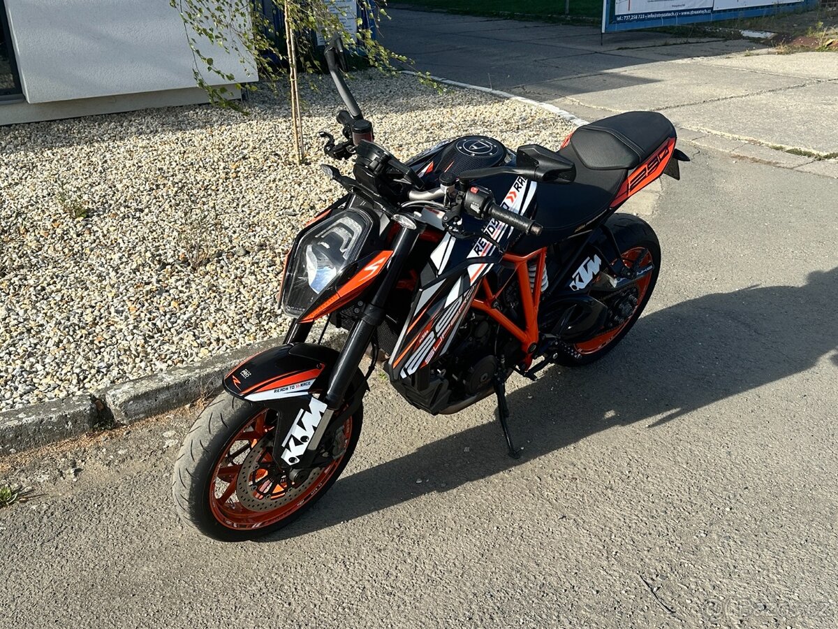 KTM 1290 - 3