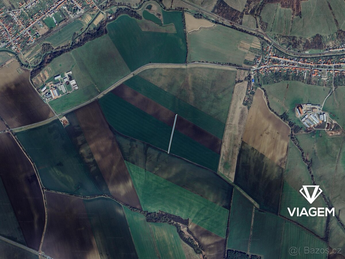 Pole 3 219 m² - 3