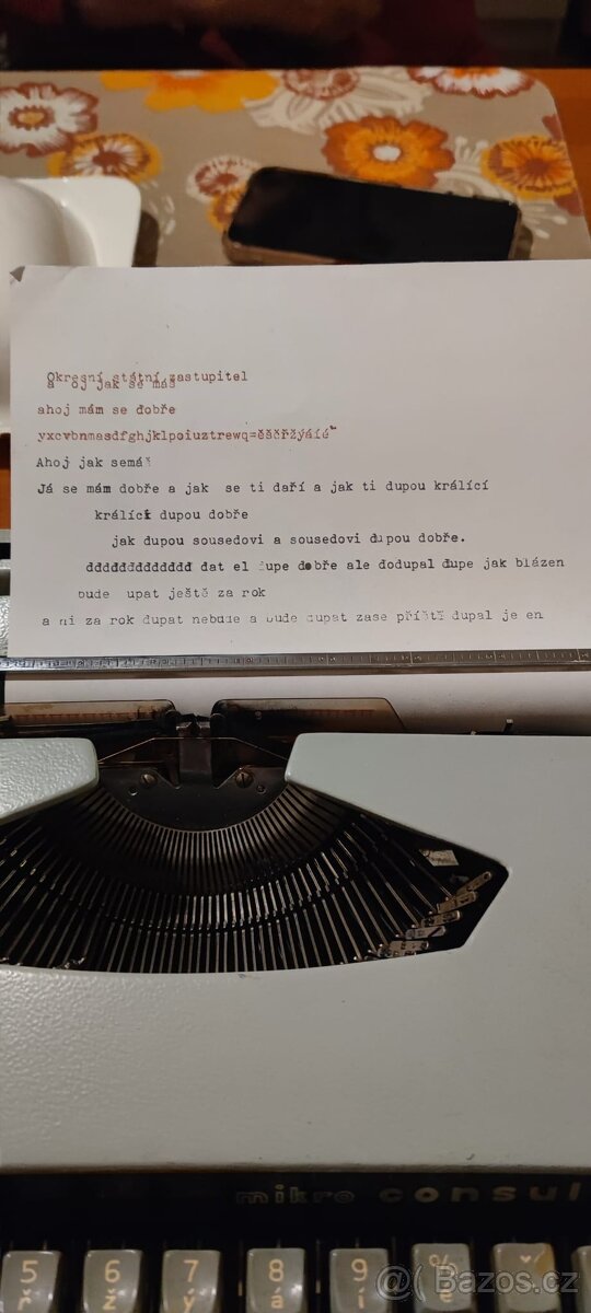 Kufříkový psací stroj - 3