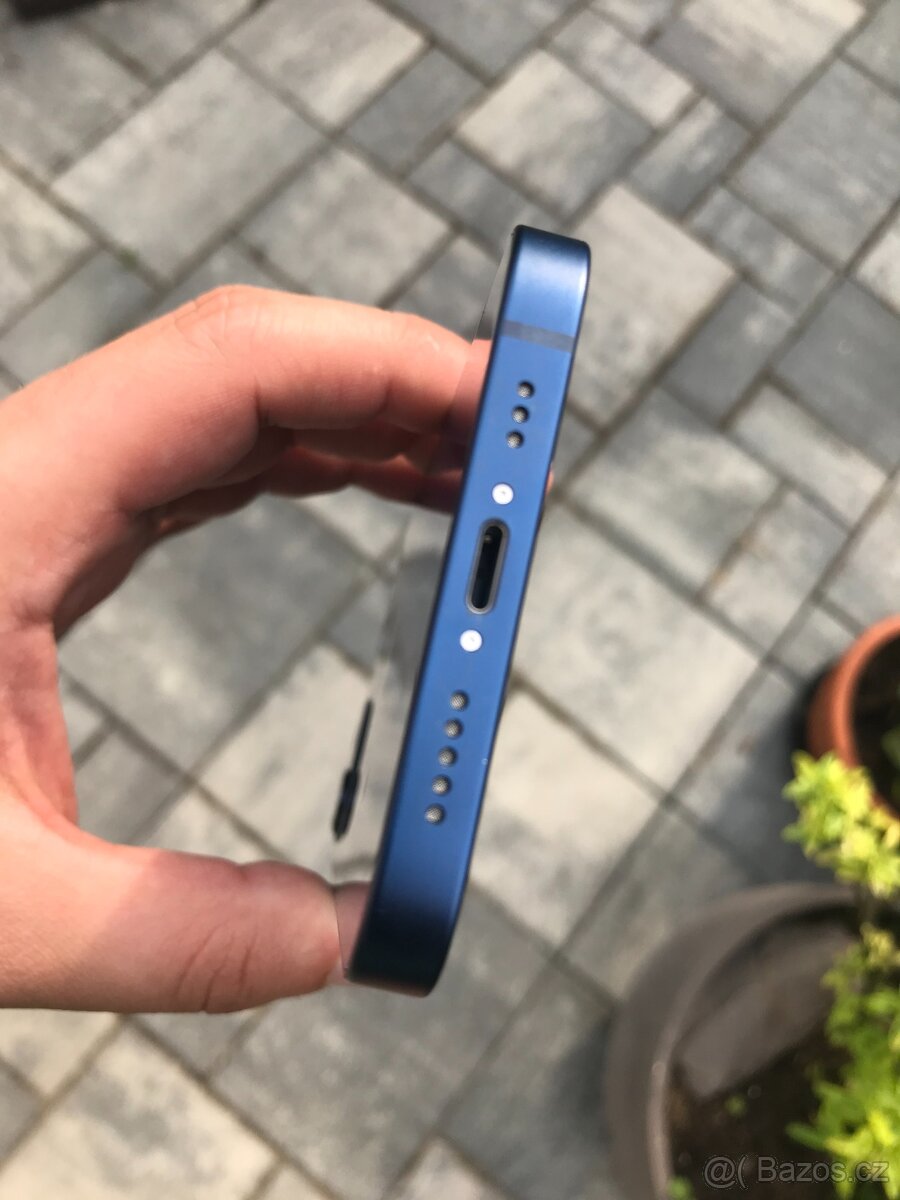 iPhone 12 64Gb v hezkém stavu, modrý... - 3