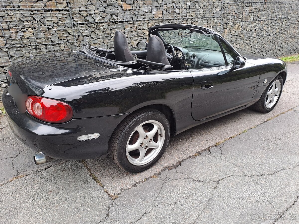 Mazda mx-5 - 3