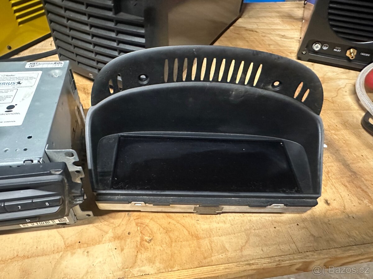 BMW cic systém display jednotka a idrive - 3