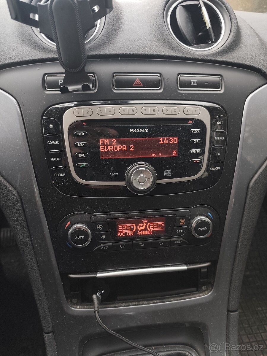 Ford Mondeo combi 1.6 TDCi 85 kW - 3