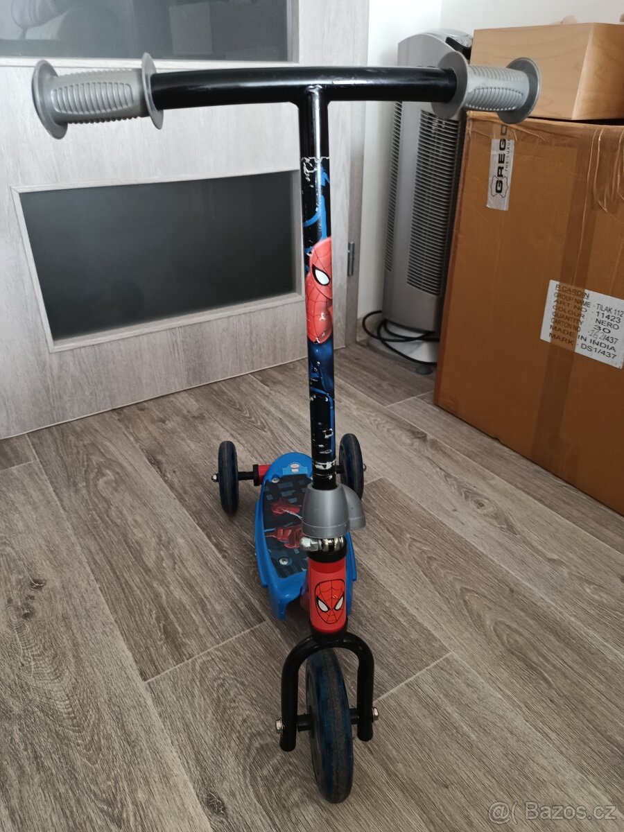 Dětská koloběžka Spiderman - 3