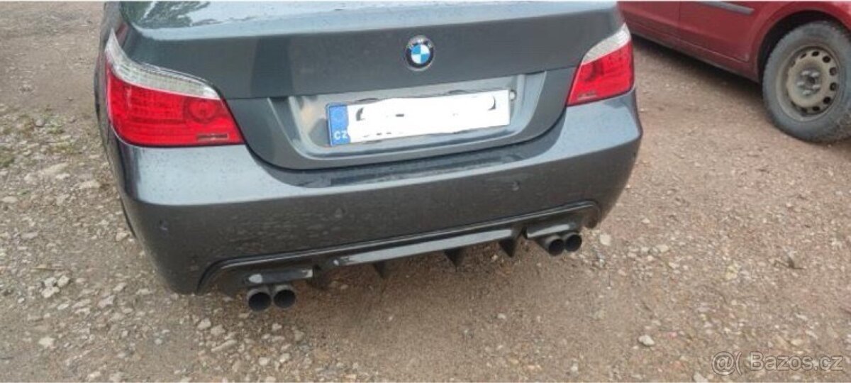 BMW DupleX E60 E61 Difuzor zadního nárazníku– Černý lesk - 3