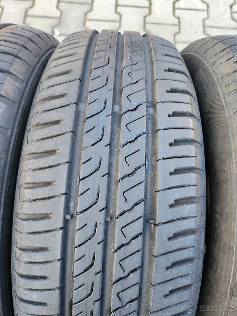 Letní Barum 195/65/15 - 90% - 3