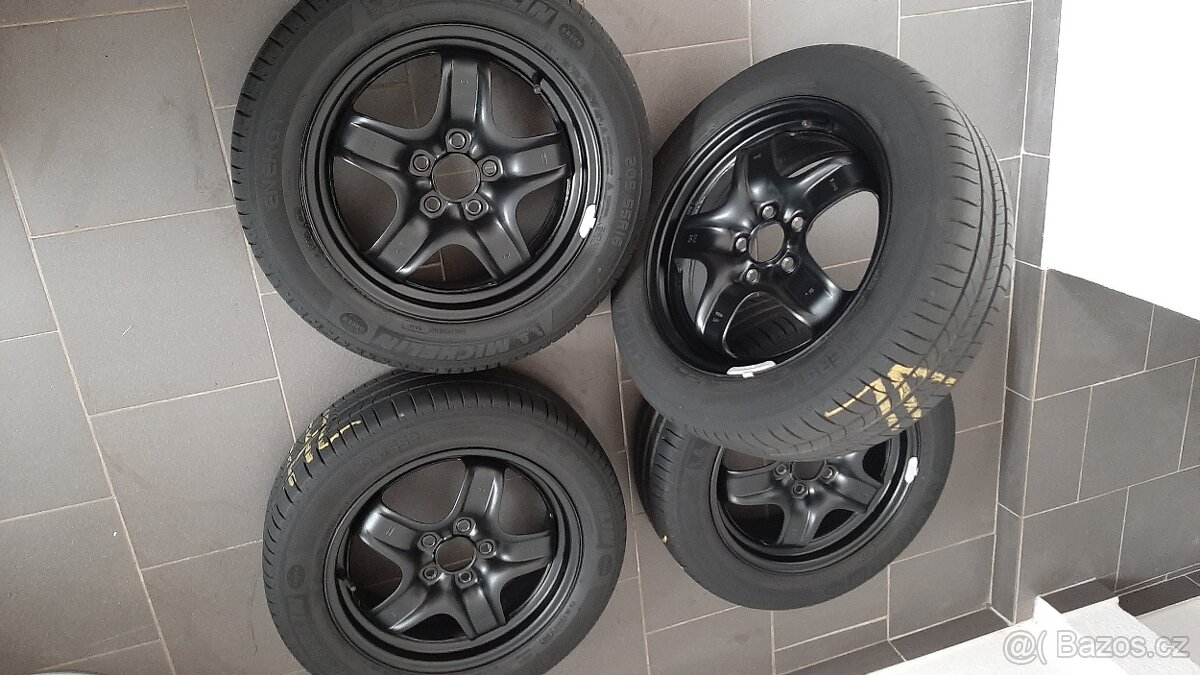 Disky-pneumatiky Ford Focus II - 6/5Jx16 ET-47,5 - 3