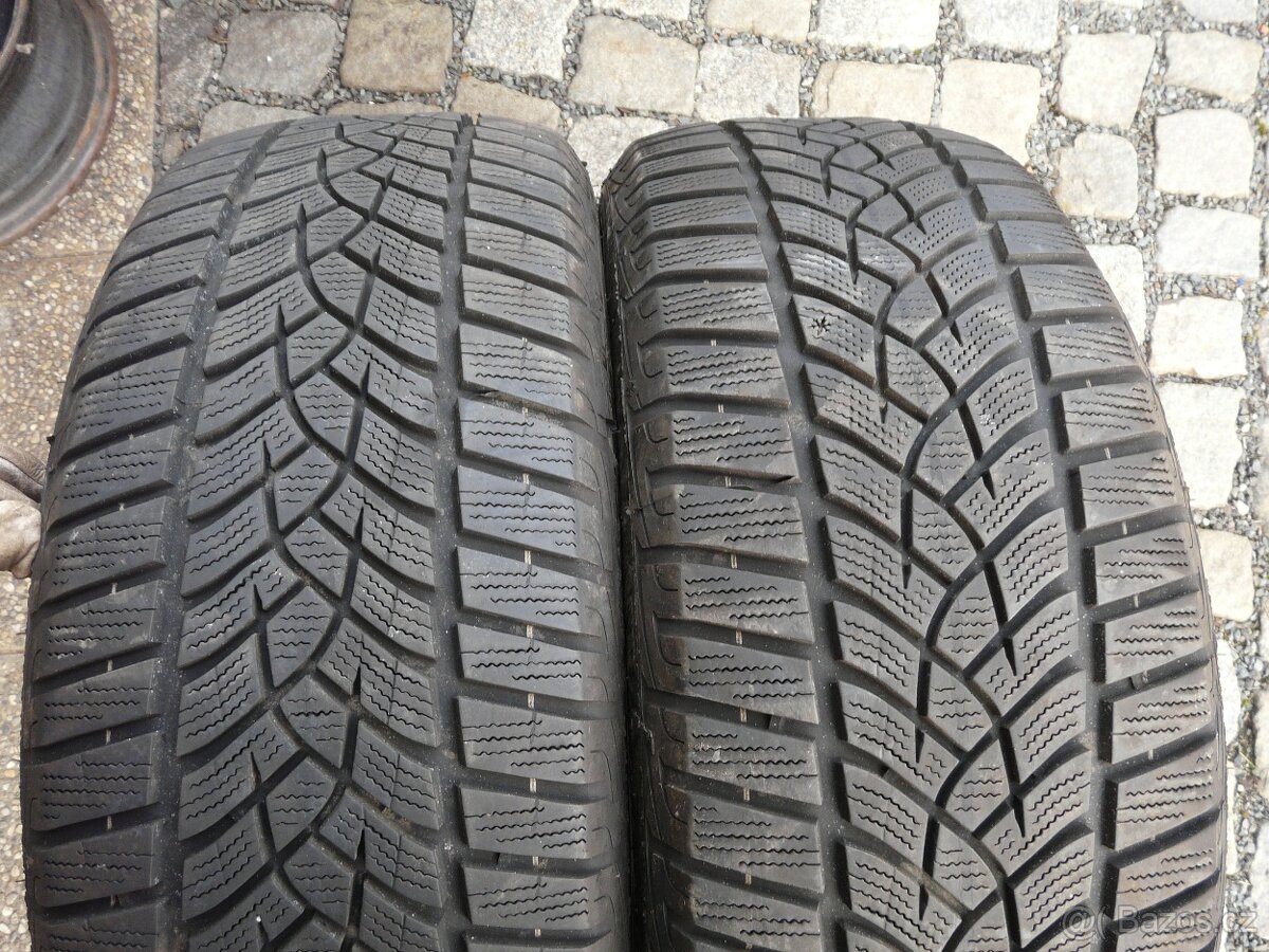 ZIMNÍ PNEU GOOD YEAR 215/55R17 - 3