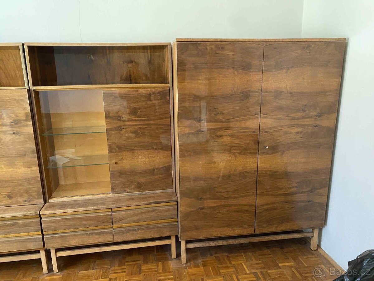 Starožitná obývací stěna, ořechová dýha + masiv - 3