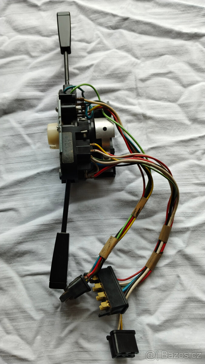 Škoda 120,přepínač blikačů a světel. - 3