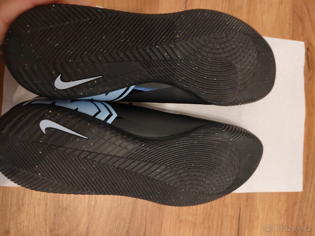 Nike kopačky, sálové. Nové. - 3