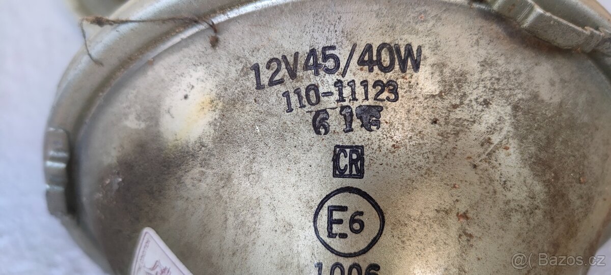 SVĚTLA ŠKODA 100 - 3