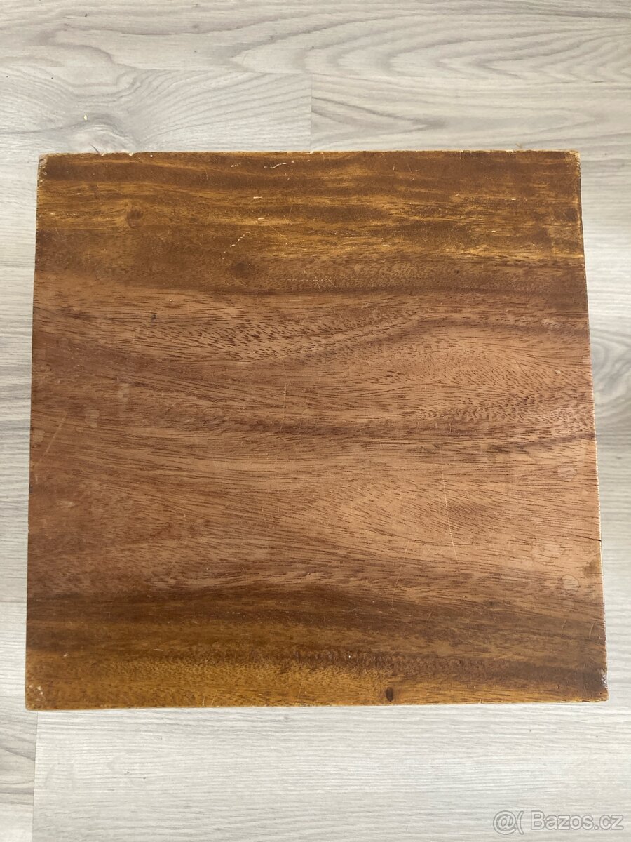 Odkládací stolek - 3